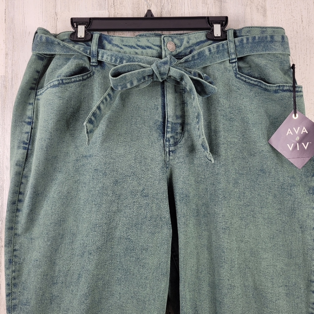 Ava & Viv High Rise Tapered Plus Size Belted Jeans - Picture 2 of 7